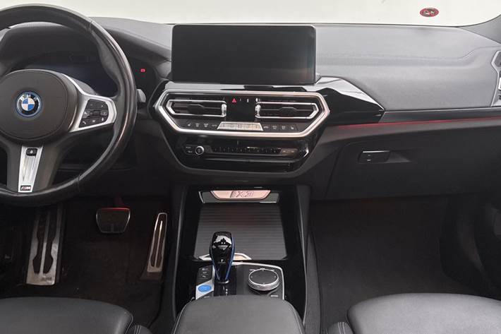 Sort BMW iX3 fra 2023