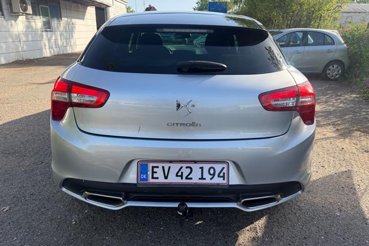 Grøn Citroën DS5 fra 2015