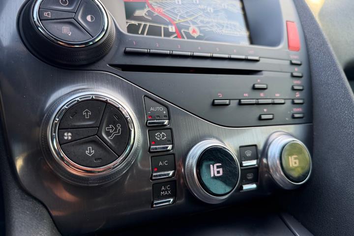 Grøn Citroën DS5 fra 2015