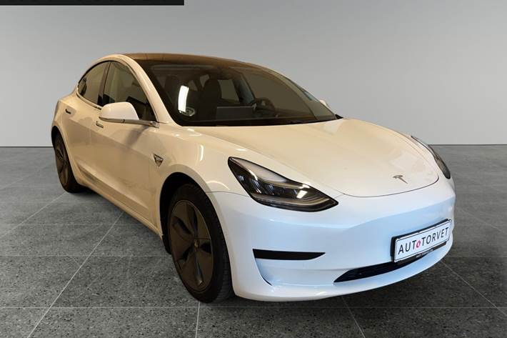 Hvid Tesla Model 3 fra 2020
