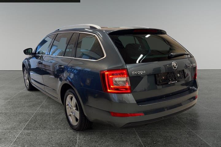 Grå Skoda Octavia fra 2016