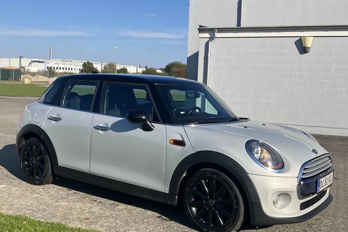 Sølv Mini Cooper fra 2016