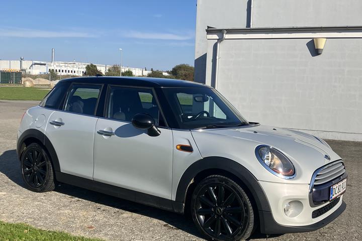 Sølv Mini Cooper fra 2016