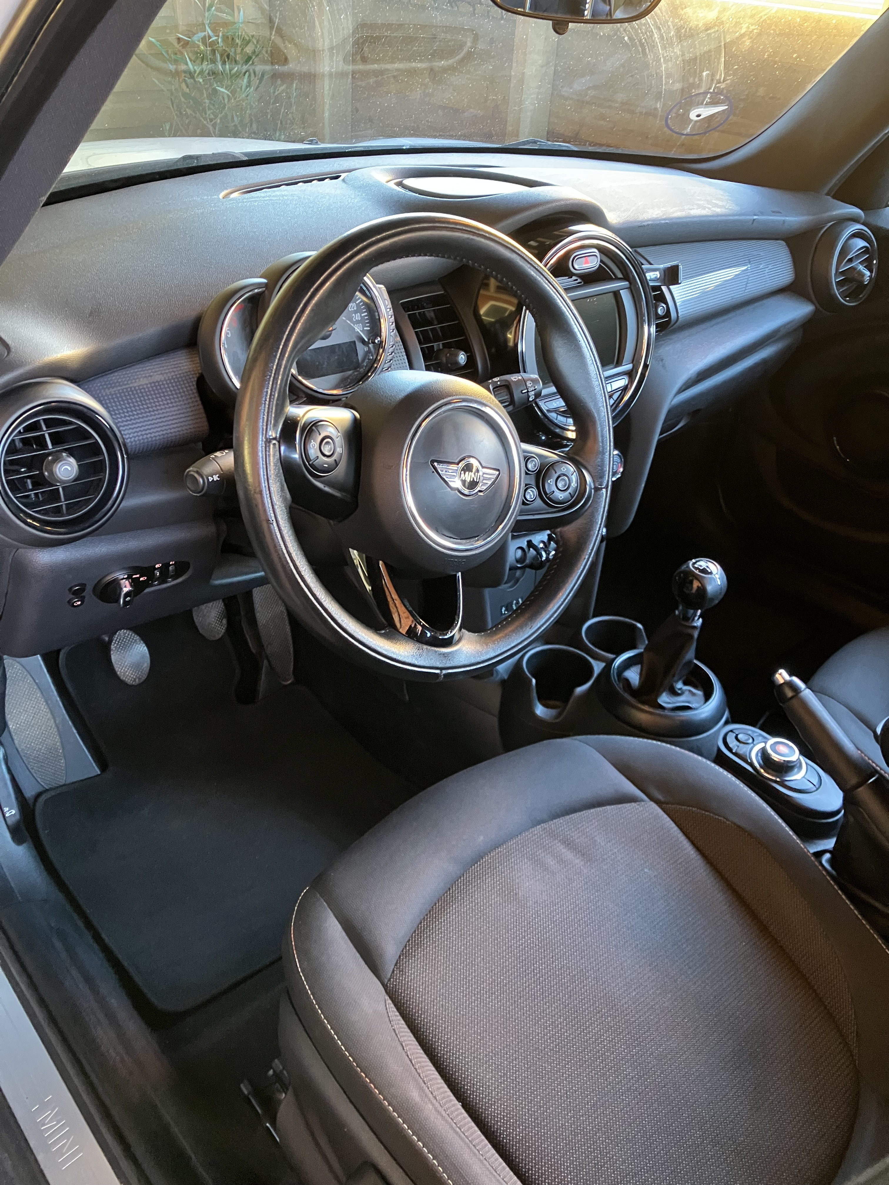 Sølv Mini Cooper fra 2016