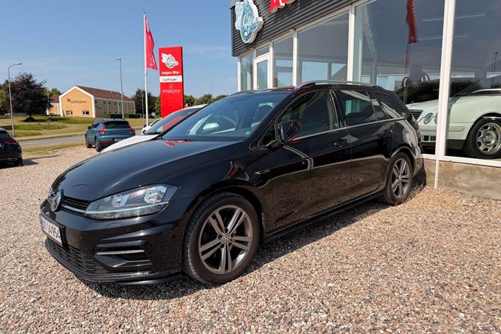 Sort VW Golf VII fra 2020