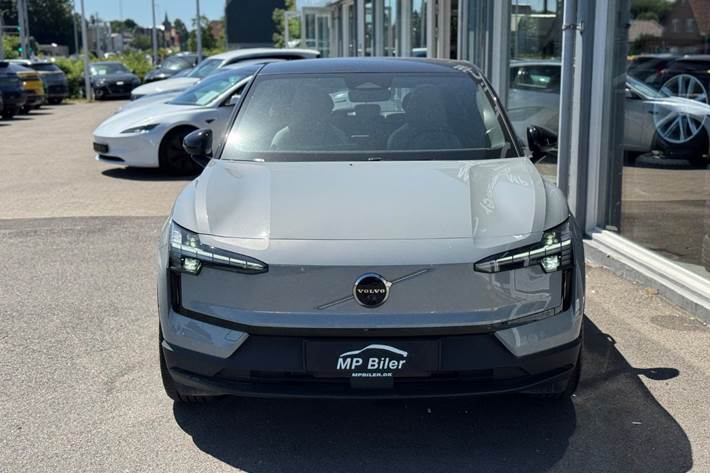 Grå Volvo EX30 fra 2024