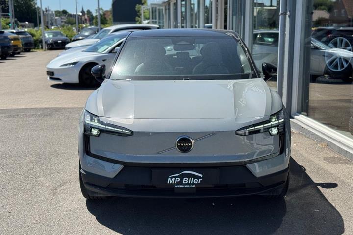 Grå Volvo EX30 fra 2024