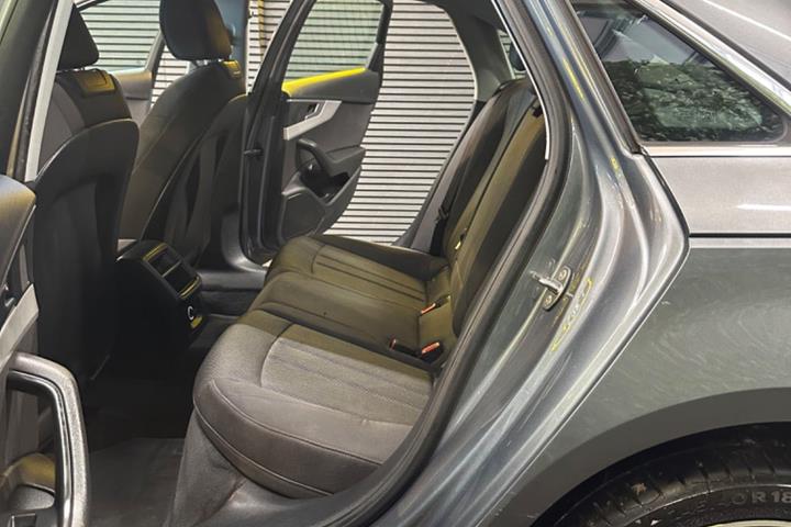 undefined Audi A4 fra 2016