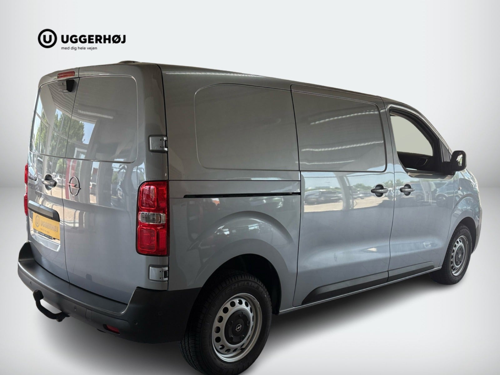 Grå Opel Vivaro fra 2026