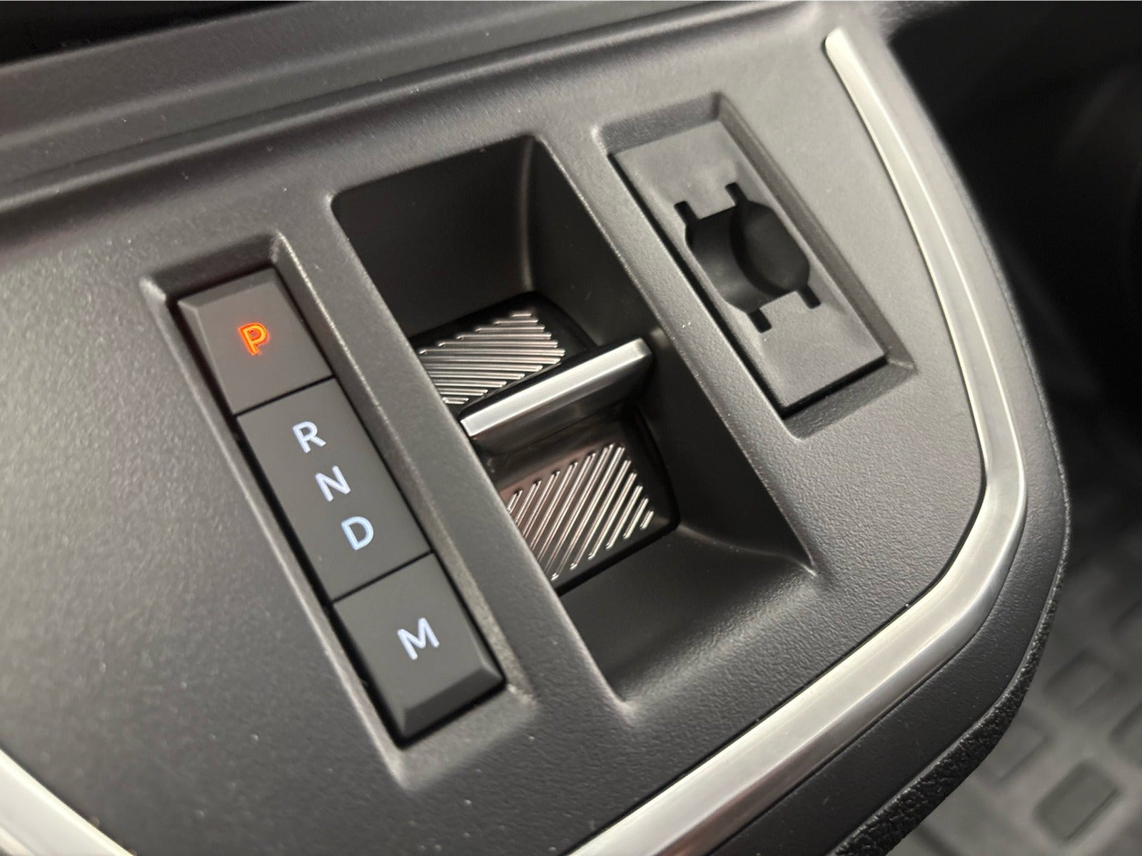 Grå Opel Vivaro fra 2026