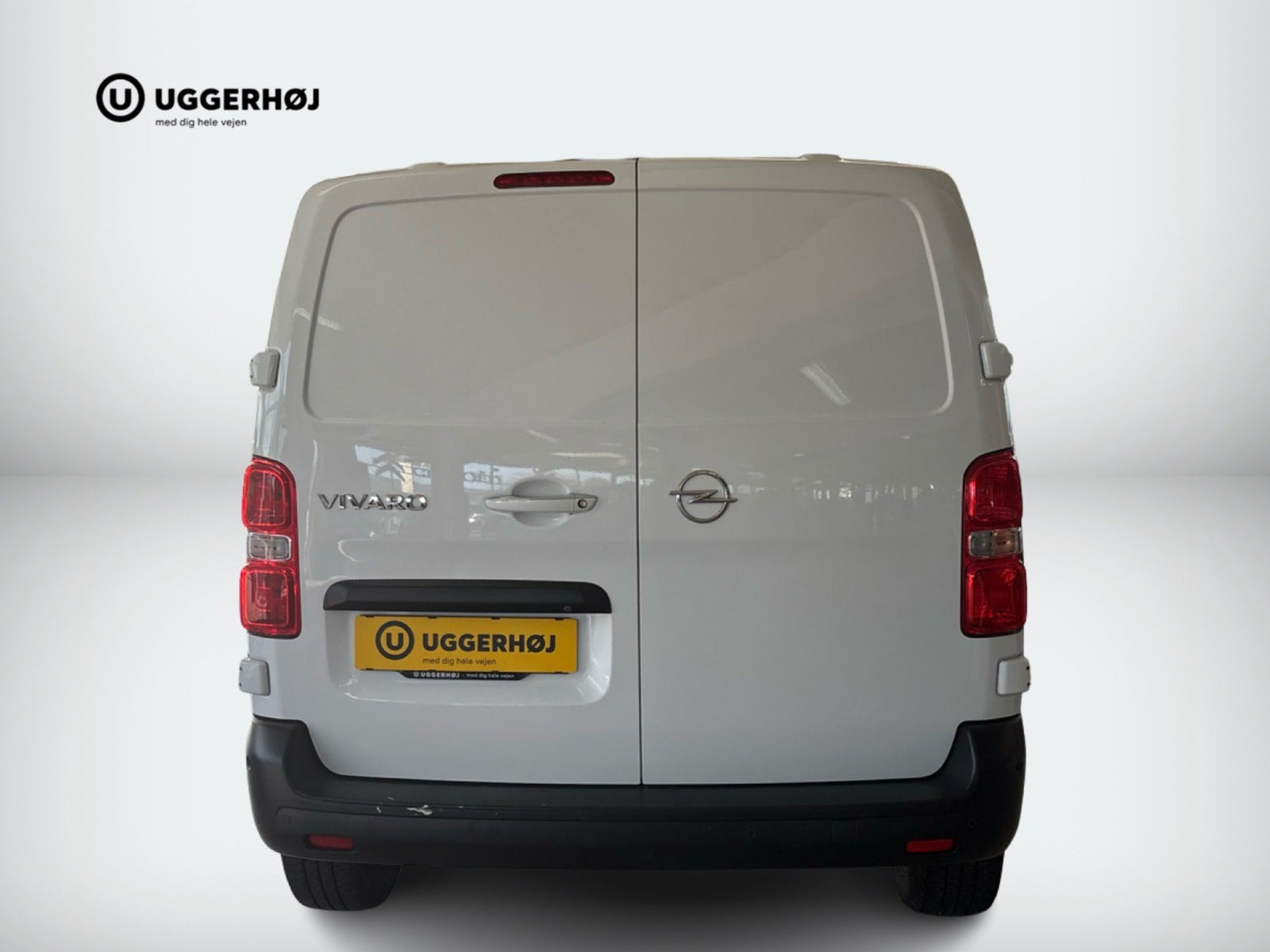 Hvid Opel Vivaro fra 2021
