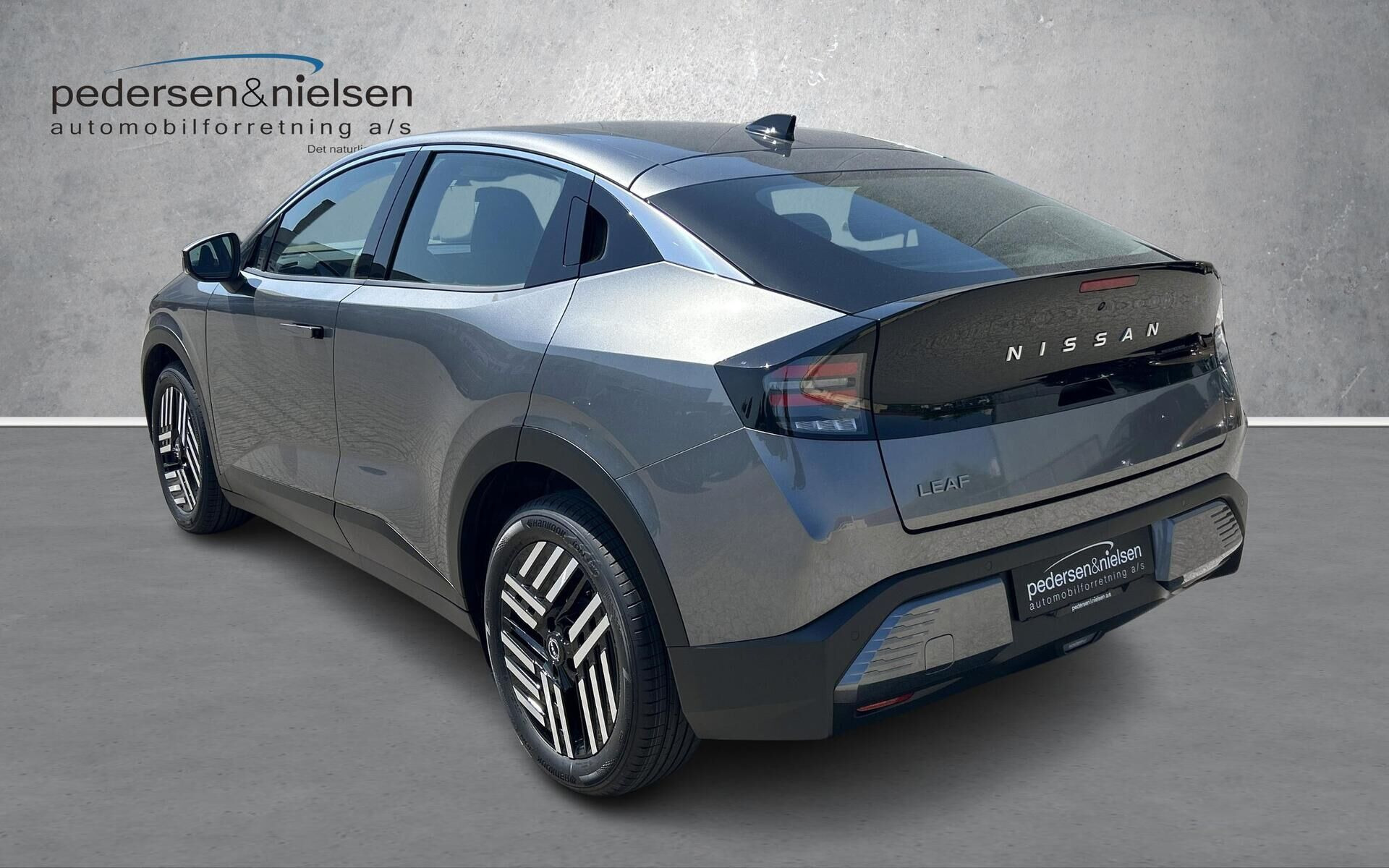 Sort Nissan Leaf fra 2026