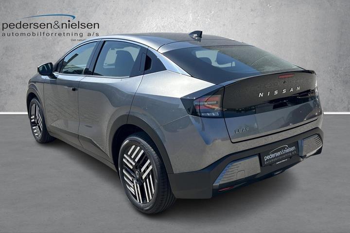 Sort Nissan Leaf fra 2026