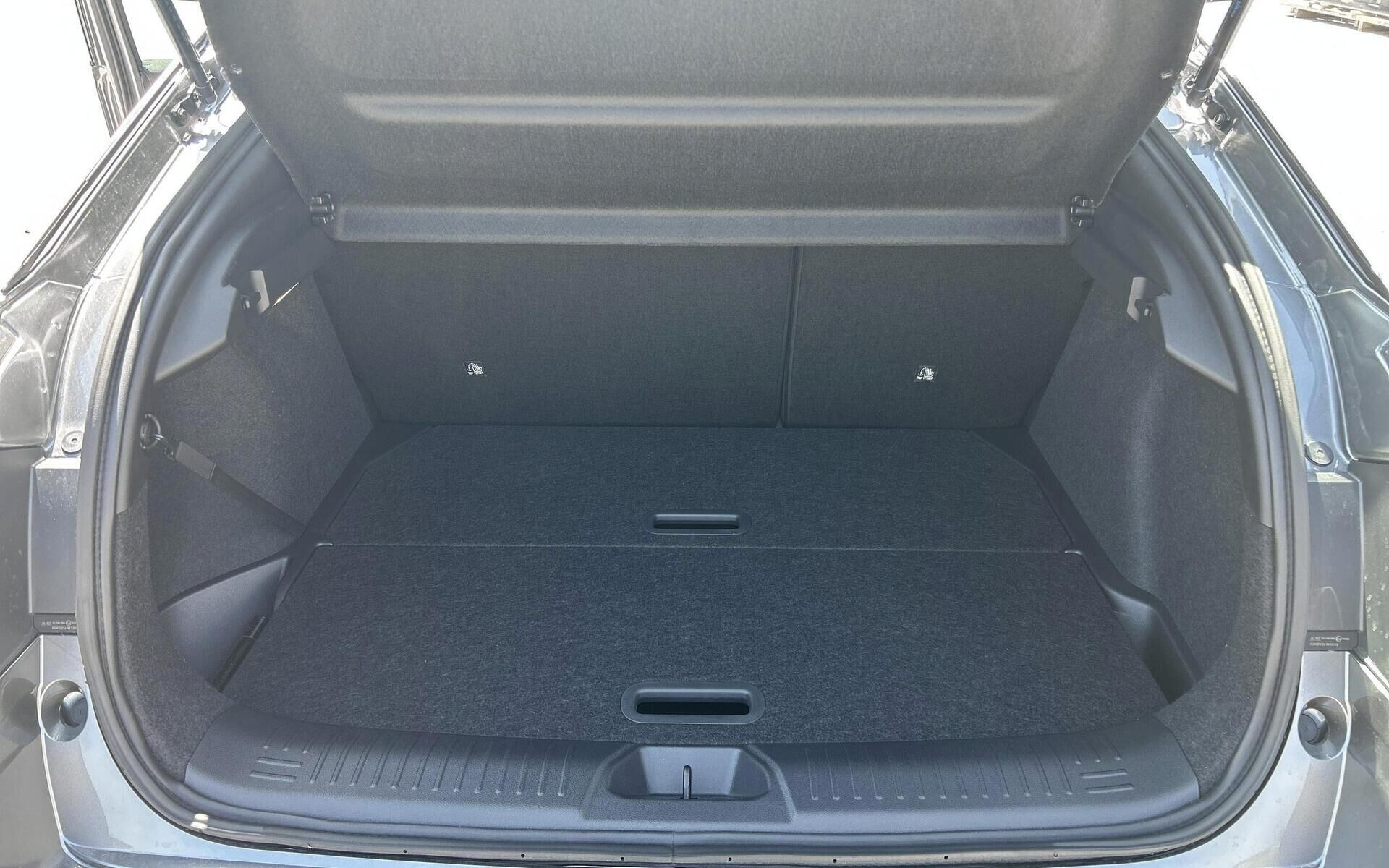 Sort Nissan Leaf fra 2026