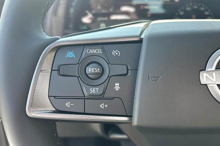 Sort Nissan Leaf fra 2026