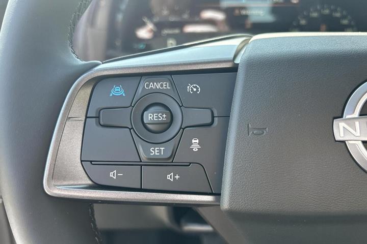 Sort Nissan Leaf fra 2026