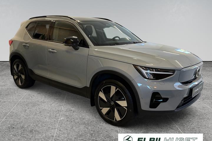 Grå Volvo EX40 fra 2026