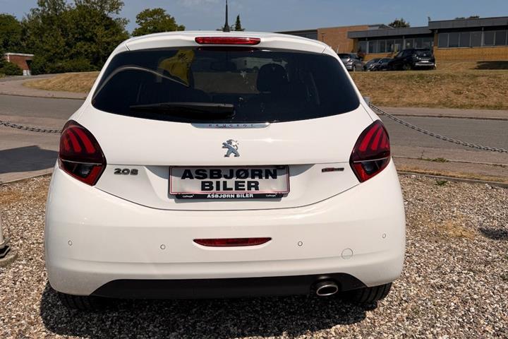 undefined Peugeot 208 fra 2017