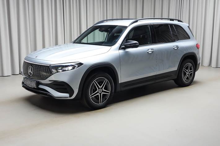Sølv Mercedes EQB250+ fra 2026