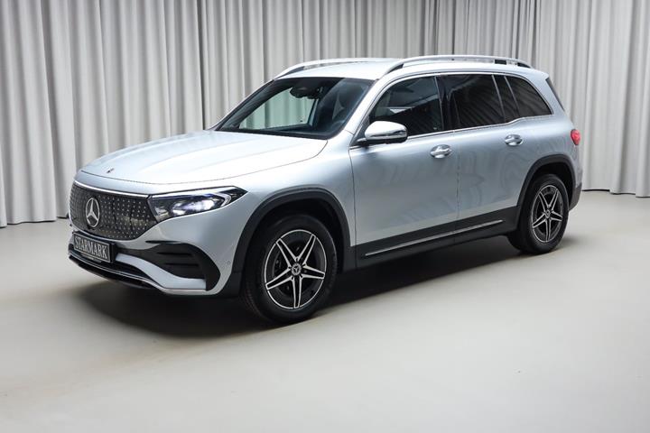 Sølv Mercedes EQB250+ fra 2026
