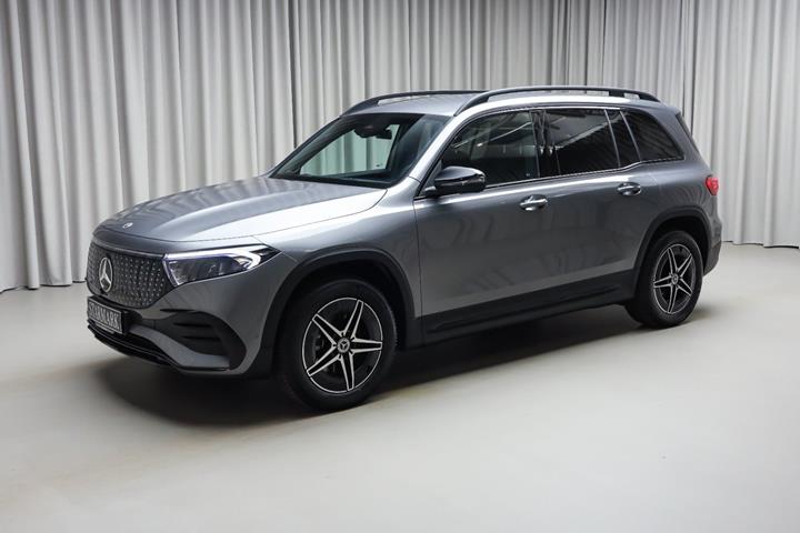 Grå Mercedes EQB250+ fra 2026