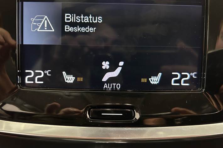 Blå Volvo V60 fra 2019