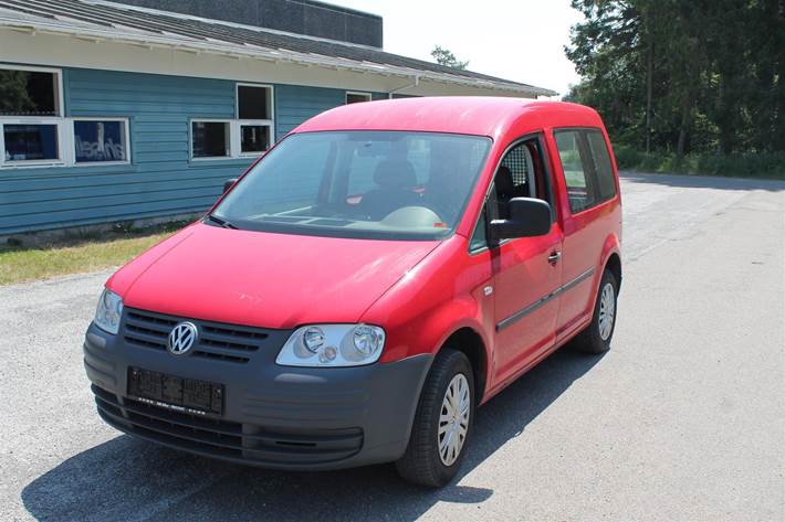 Rød VW Caddy fra 2006