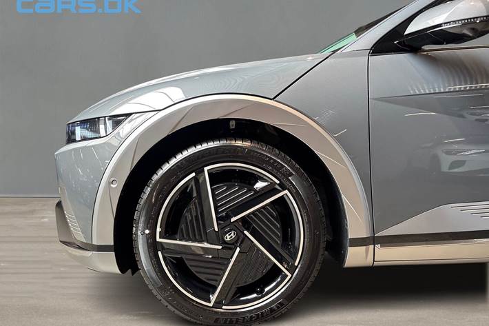 Grå Hyundai Ioniq 5 fra 2026