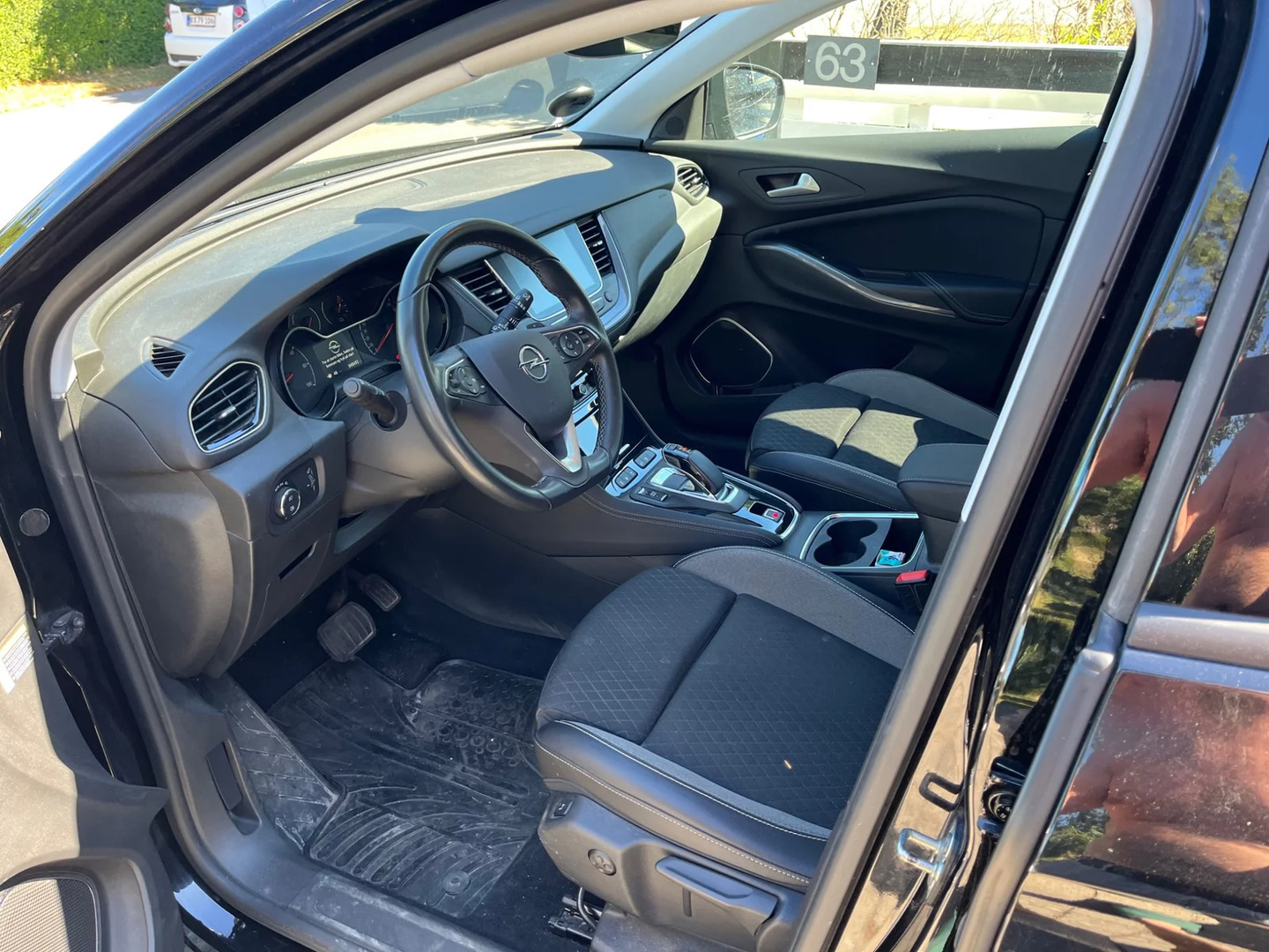 Sort Opel Grandland X fra 2021