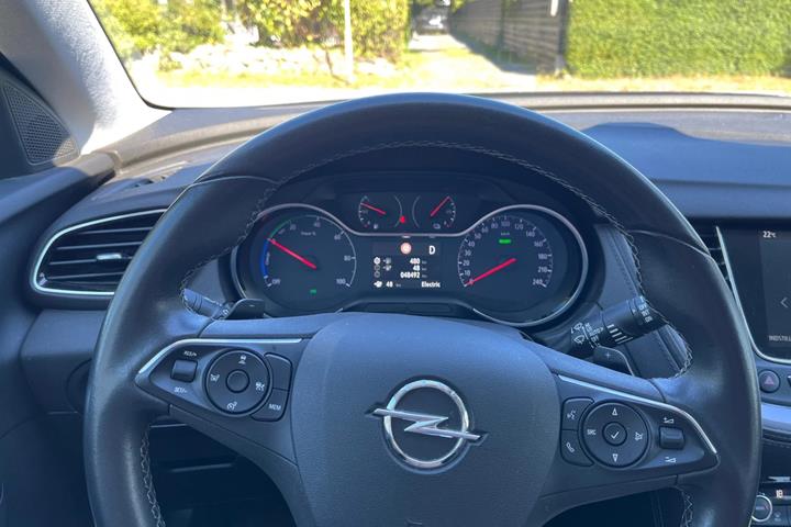 Sort Opel Grandland X fra 2021