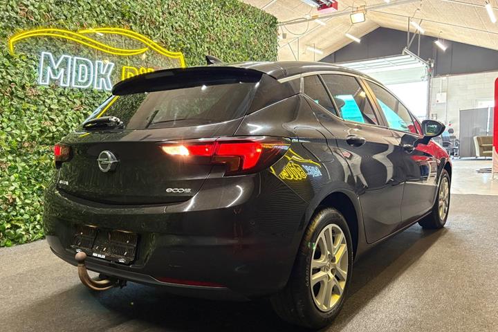 undefined Opel Astra fra 2017