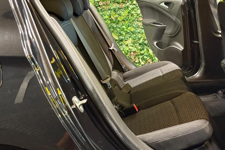 undefined Opel Astra fra 2017