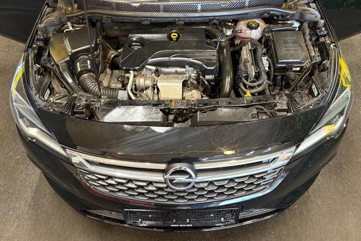 undefined Opel Astra fra 2017