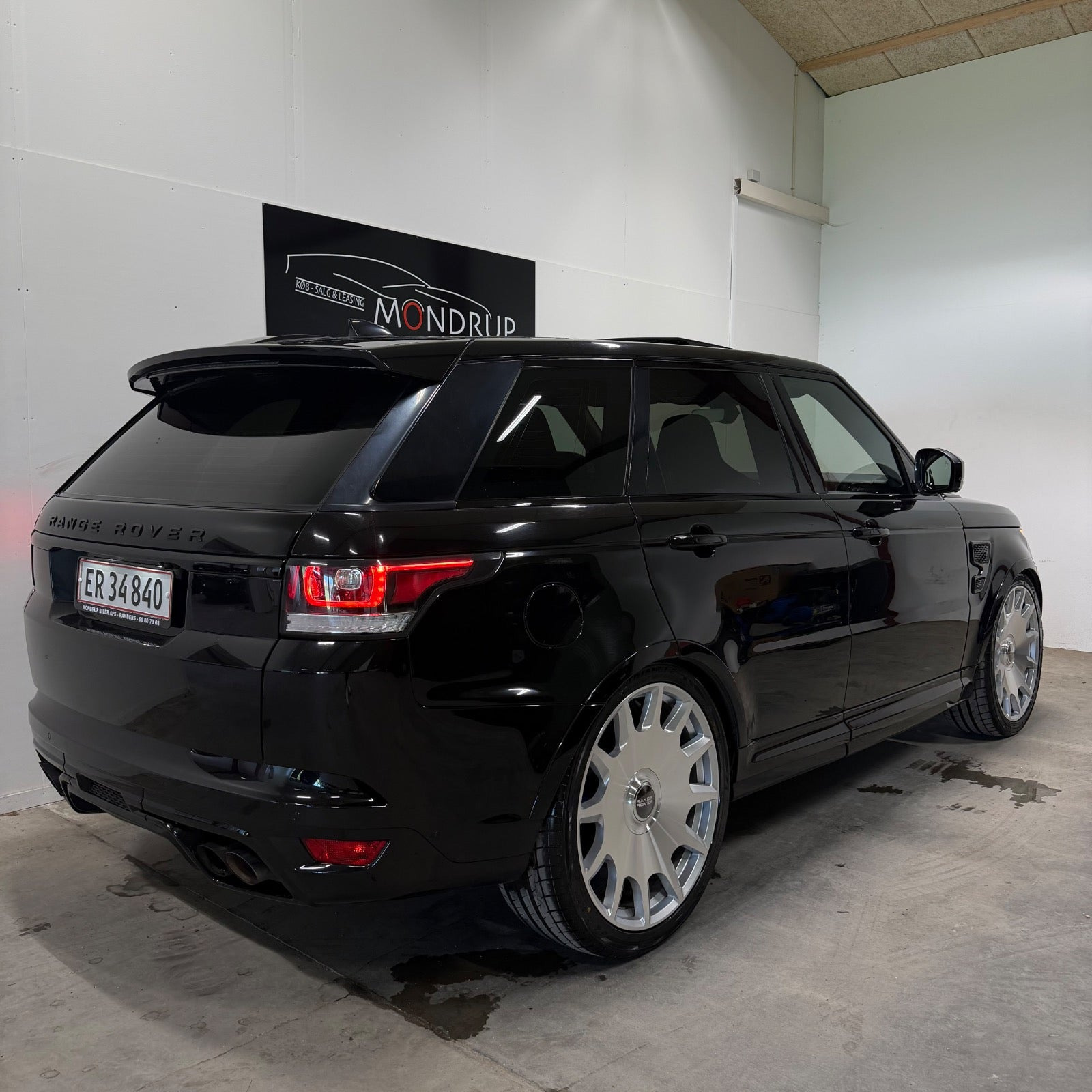 Sort Land Rover Range Rover sport fra 2017