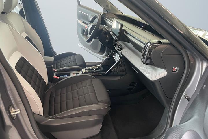 Grå Citroën e-C3 Aircross fra 2025