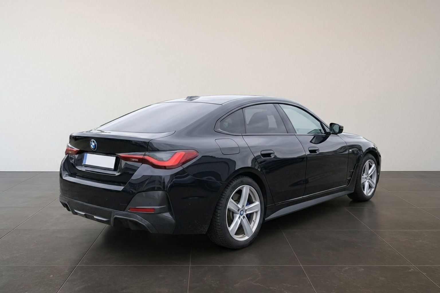 Sort BMW i4 fra 2024
