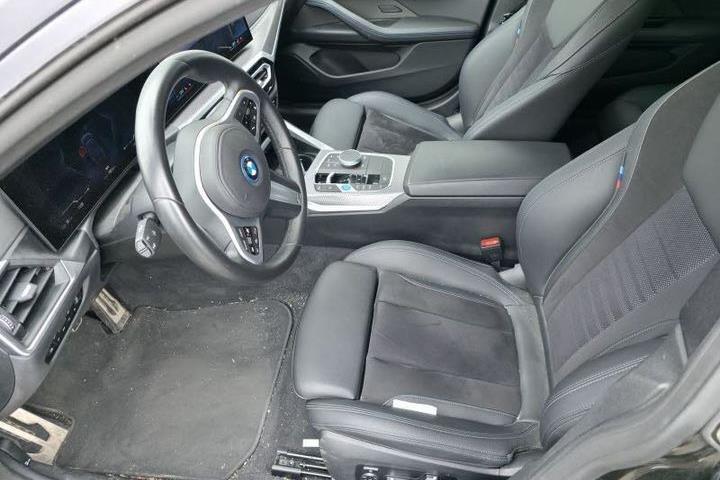 Sort BMW i4 fra 2024