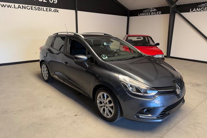 Grå Renault Clio IV fra 2016