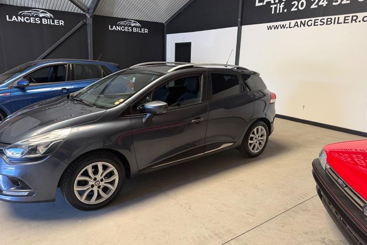 Grå Renault Clio IV fra 2016
