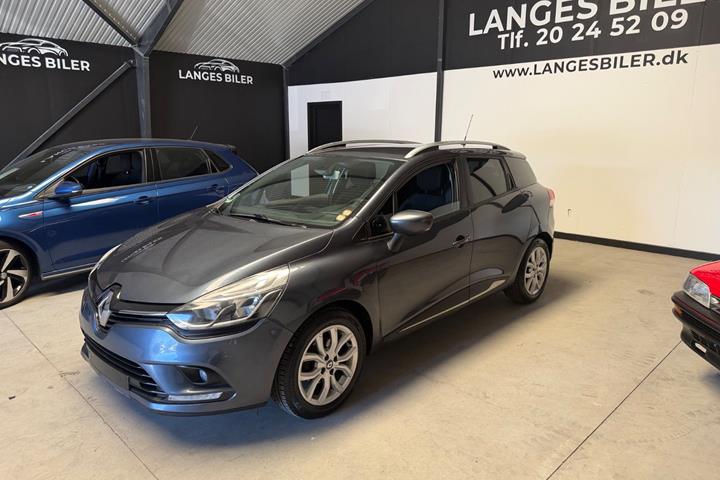 Grå Renault Clio IV fra 2016