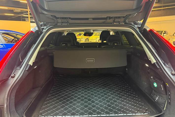 Sort Volvo V90 fra 2018
