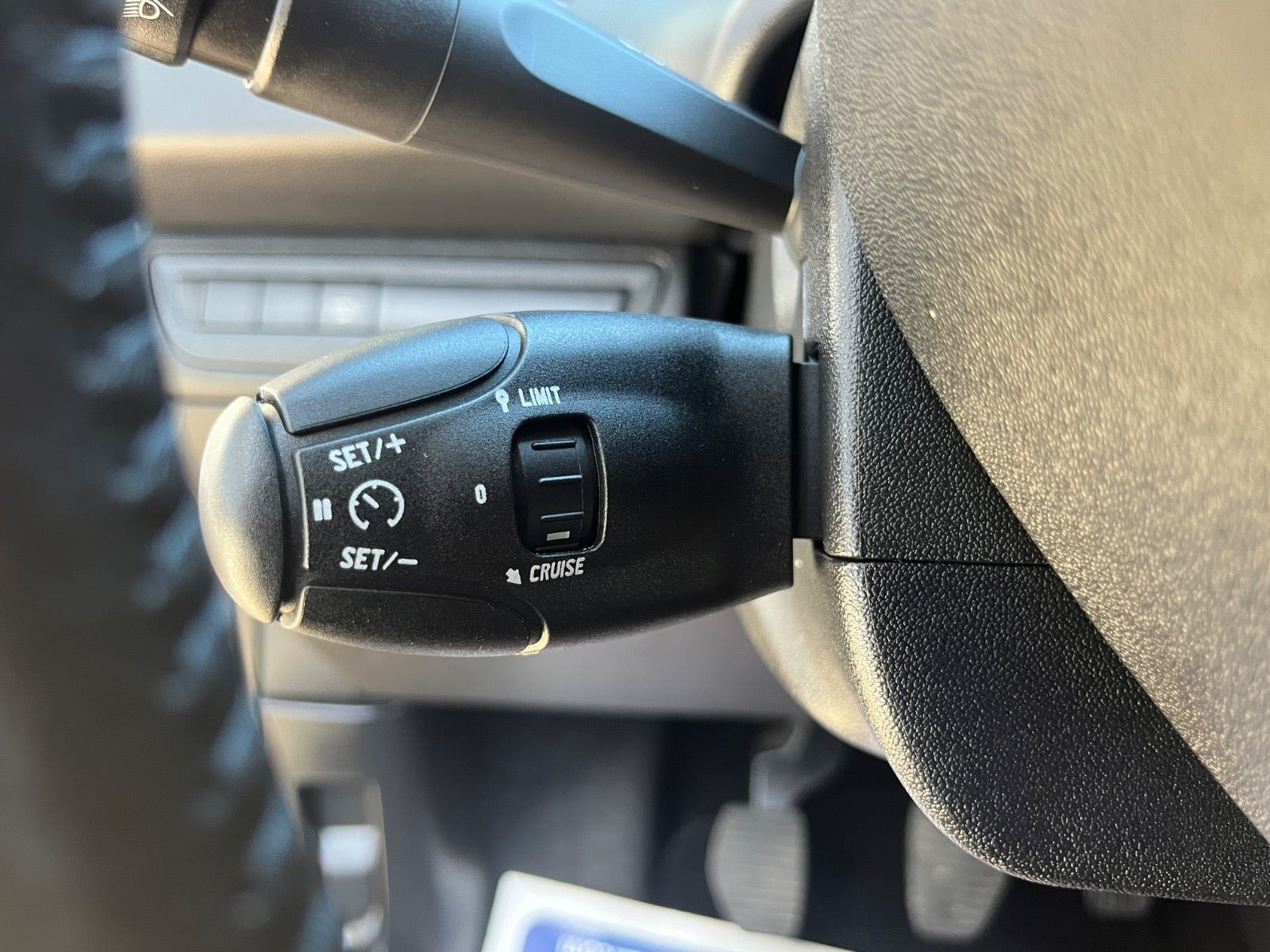 Sort Peugeot 208 fra 2018