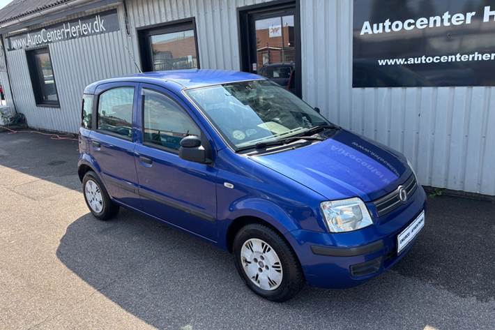 Blå Fiat Panda fra 2008