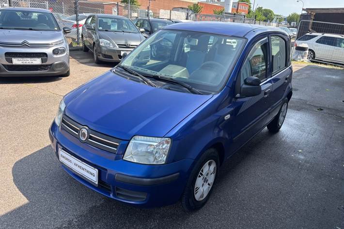 Blå Fiat Panda fra 2008
