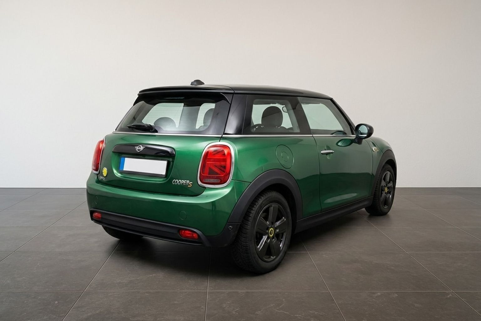 Grøn Mini Cooper fra 2022