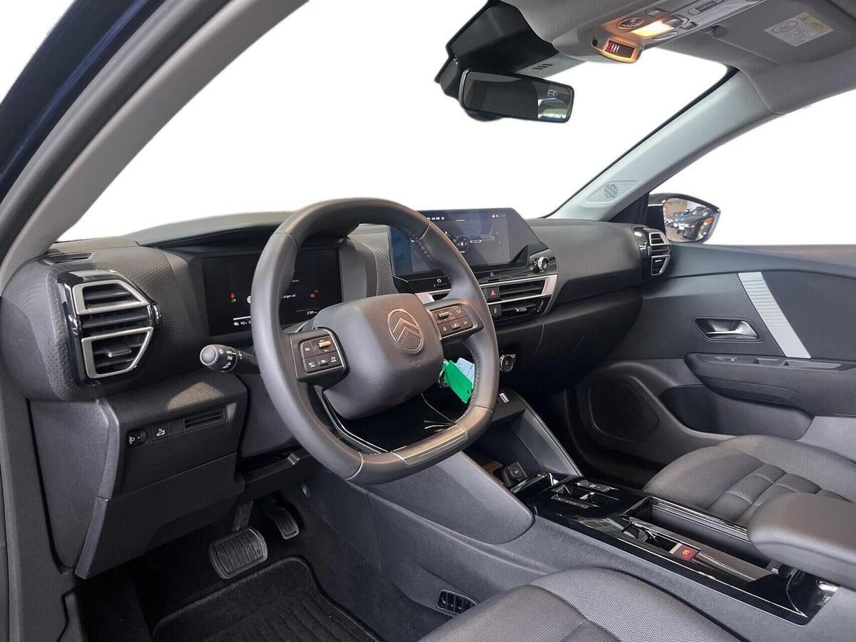 Blå Citroën ë-C4 X fra 2025