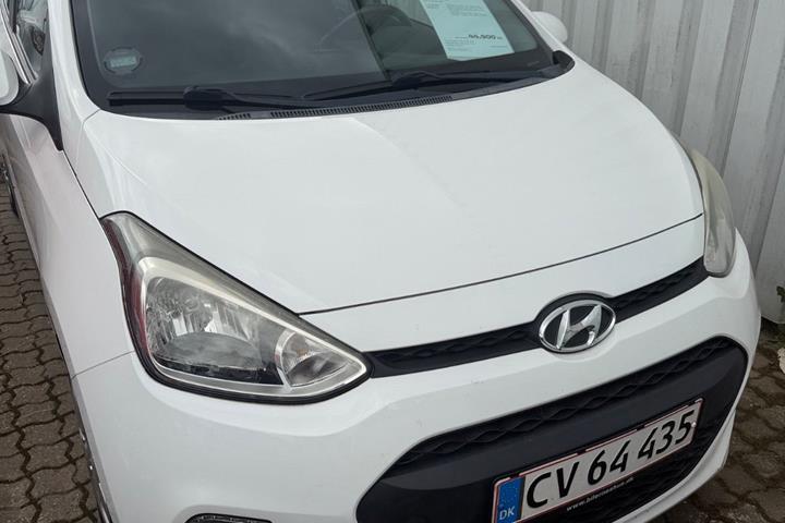 Hvid Hyundai i10 fra 2015