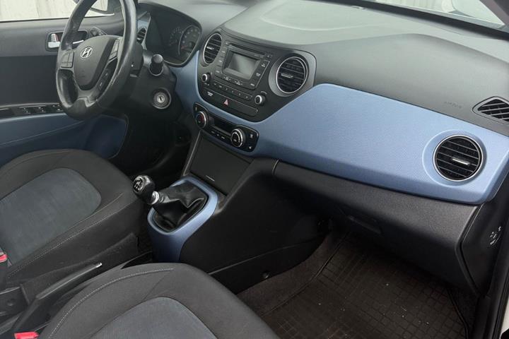 Hvid Hyundai i10 fra 2015