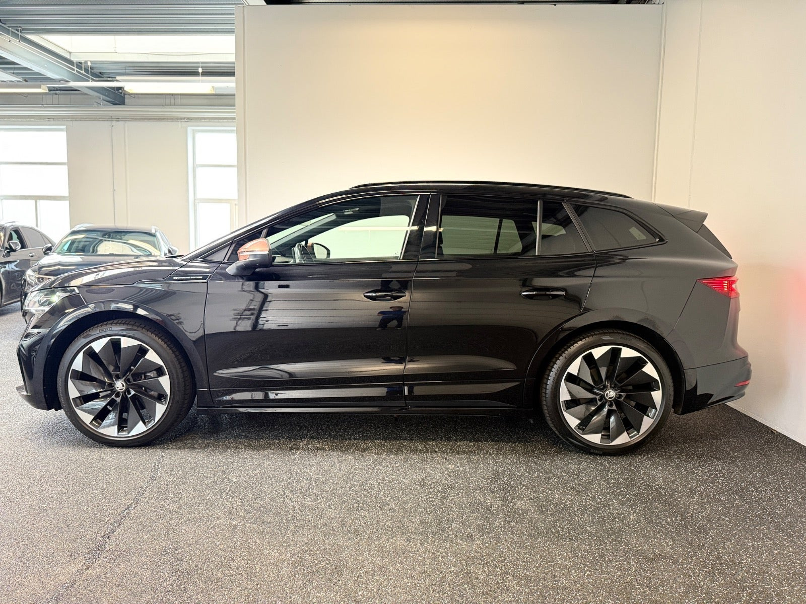 Sort Skoda Enyaq fra 2022