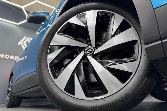 Blå VW ID.4 fra 2025